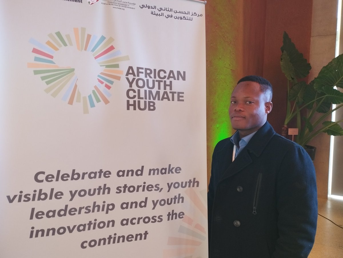 kevinossah's tweet image. Happy New Year 🎉🎊🎈 my dear #twittos. Kindly not forget that #ClimateChange is one of the greatest challenges of our time. Let's act for #ClimateAction to save our planet ! #Africa #Togo #Youth4Climate #YouthPower #TgTwittos #LocalDev