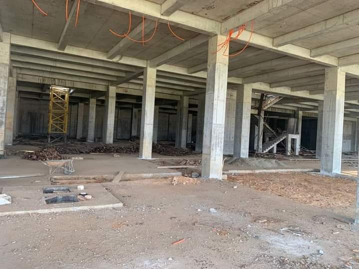 KassimDoumbia13's tweet photo. Côte d'Ivoire🇨🇮 : la construction du nouveau siège de Tridem Pharma Afrique Francophone.

Les travaux avancent très bien. Fin janvier, les trois étages seront finalisés et les finitions commenceront.

Livraison du bâtiment en mai 2023.
#CIV225 
#Médicaments 
#Tridem https://t.co/KZdGMbuPtH