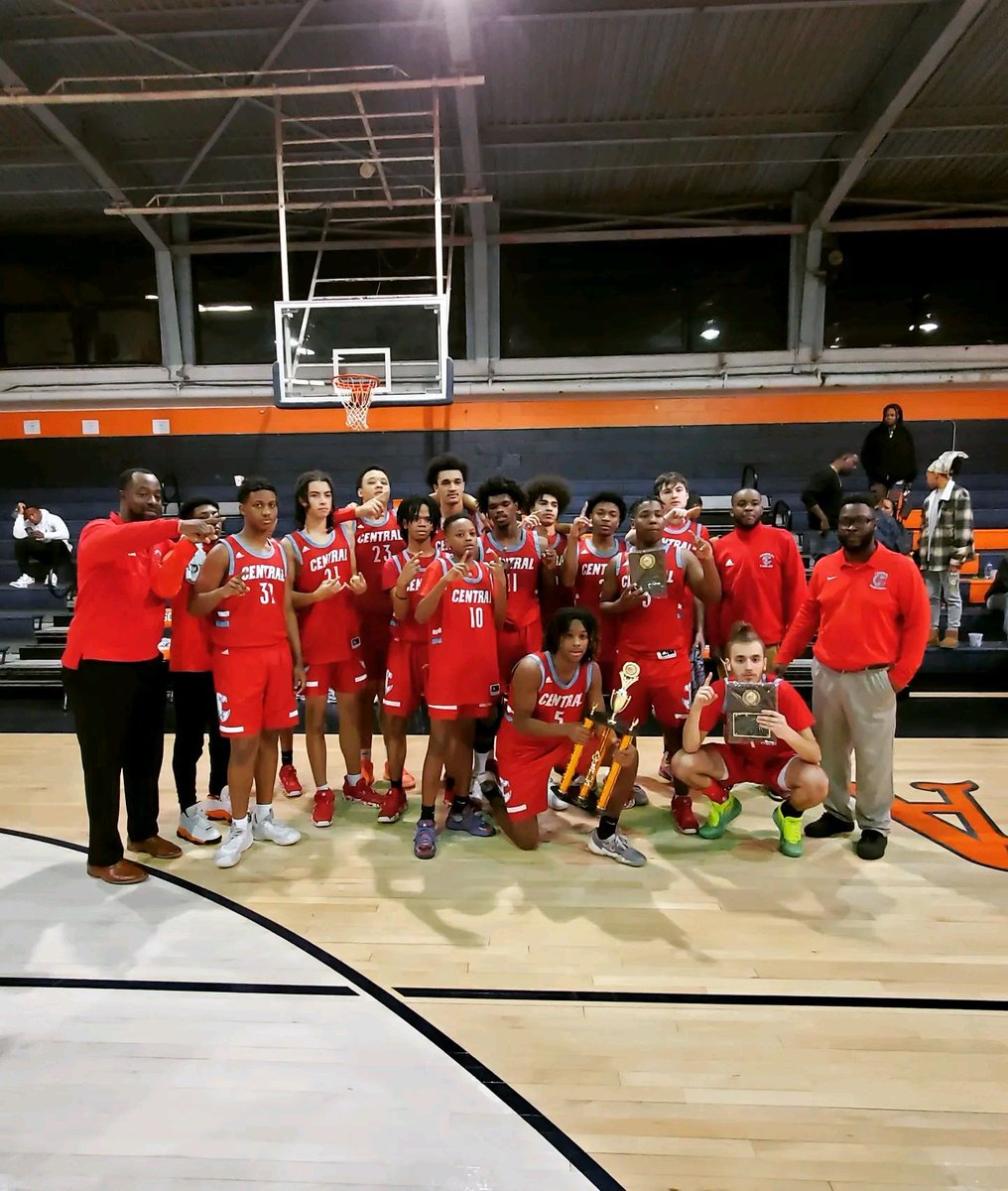 Central Eagles Mens Basketball tweet media
