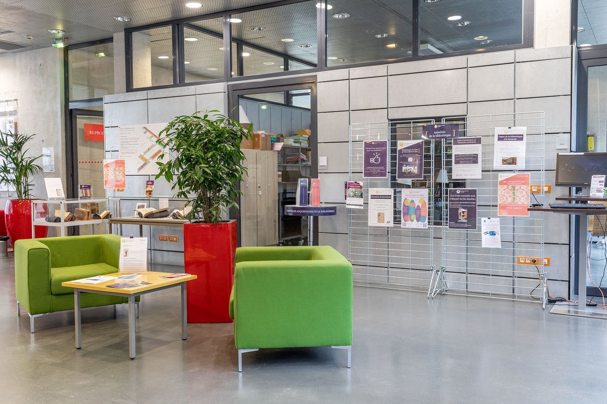 En 2023, la bibliothèque recrute! 2 CDD de 12 mois à pourvoir : responsable du service de la bibliothèque numérique ; chargé de communication/événementiel. Pour candidater : recrutement.psl.eu/responsable-du… et recrutement.psl.eu/chargee-devene…