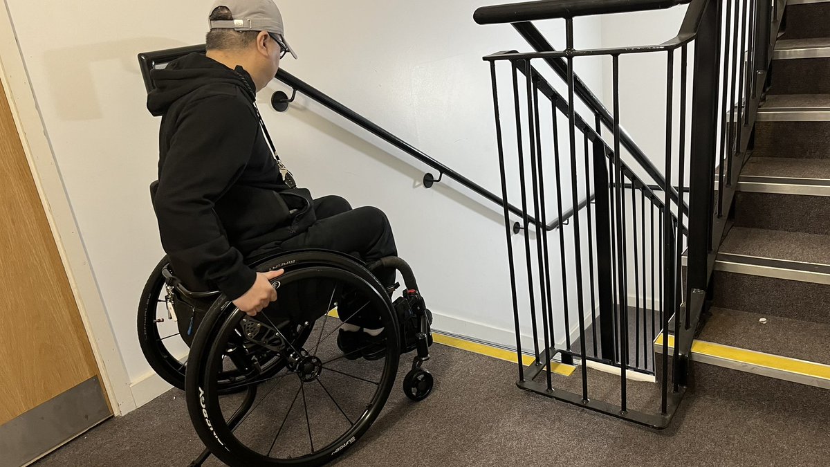 lycoong's tweet photo. @Clarion_Group @LBCNews Can Clarion’s CEO Clare Miller do something about this? Both lift are out of service (one since early Nov 2022)  wheelchair user TRAPPED on the second floor..  @BBCNews @LondonFire   @jeremycorbyn @IslingtonBC @ClarionTenants @ClarionSupport  #Equality Act 2010 https://t.co/hBAAGGmQ0F