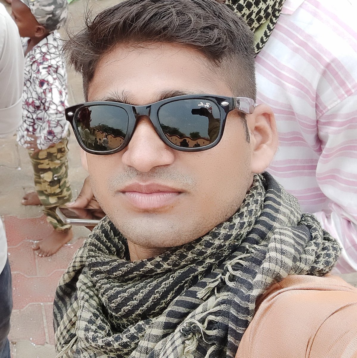 Abhishe81248162's tweet photo. #JusticeForDefenceStudents https://t.co/PhWRiQthAe