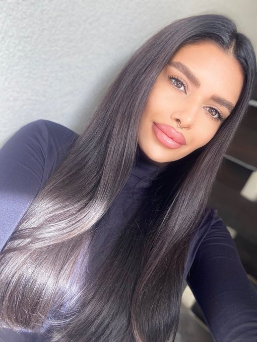 You will kiss me or what?💋💋💋RT FOR a kiss💋 https://t.co/w19tHXZP0m<a href="/tag/btc"class="tags"><span>#btc</span></a><a href="/tag/nft"class="tags"><span>#nft</span></a>