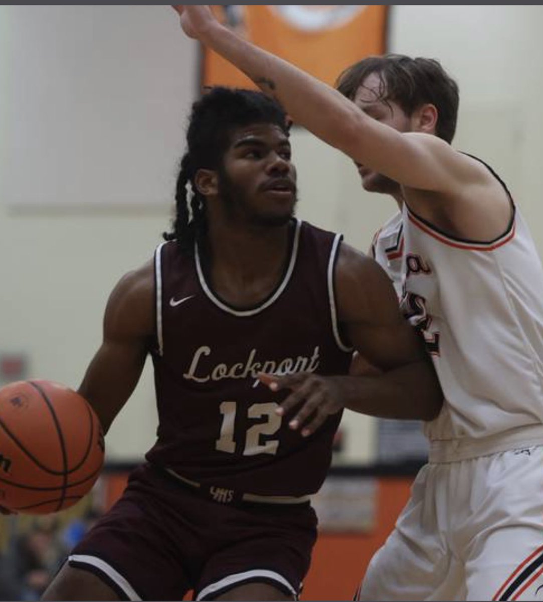 Great Showing in Pontiac last week for <a href="/LockportHoops/">LockportHoops</a> led by <a href="/labuda_adam/">Adam Łabuda</a> and <a href="/Jalen_falcon/">Jalen Falcon</a> The Porters are moving up the top 10 in SSHOOPS
