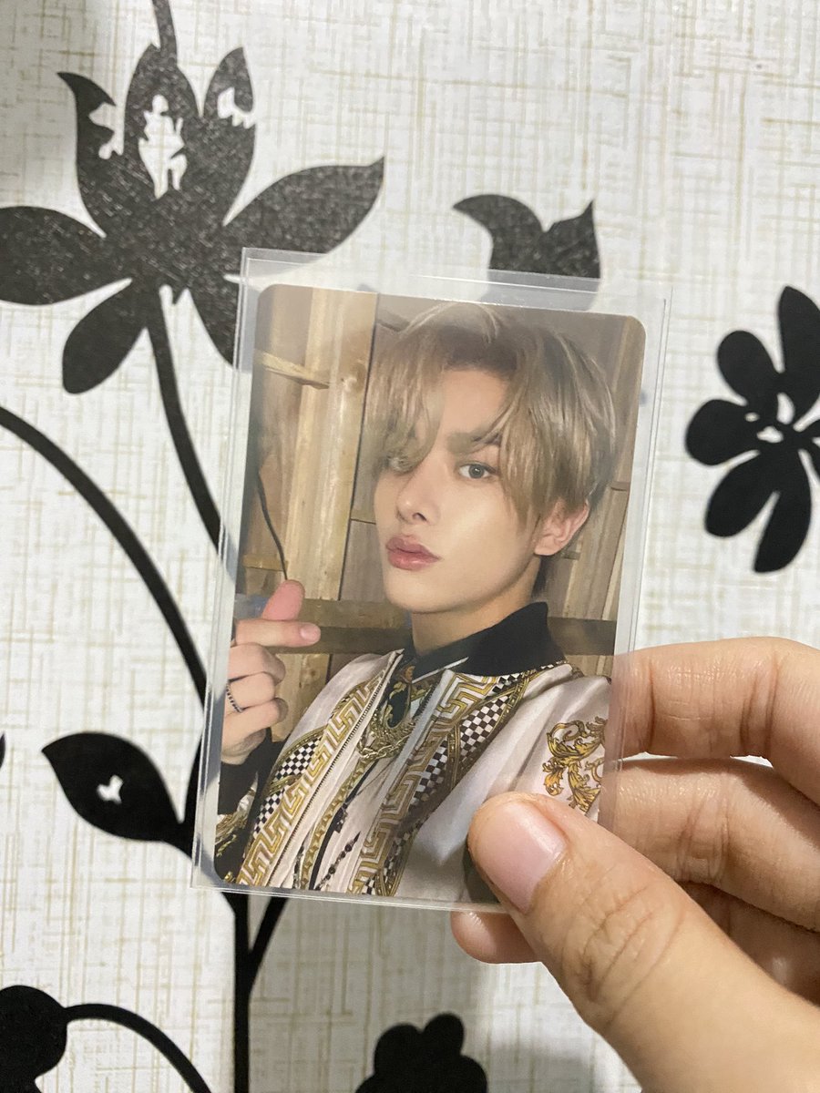 imtatamic's tweet photo. 💌 ·˚ ༘₊•➳ #ylejakeyproofs 
 
ೃ the feeling when there's someone waiting for u to go home, chariz practice lang 😹 

hi, @ylejakey_ my ikeü versace got home safely. thank u for letting me adopt this fine man. will surely take good care of it. ♡♡♡ https://t.co/0JjRX8g9om