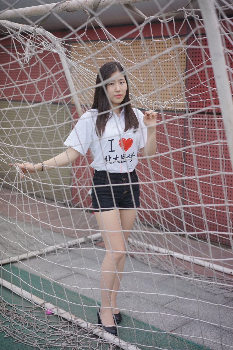 aihousi's tweet photo. 有没有想抱起大肥腿在课桌上猛操的。#厚肉丝 #女大学生 #丝袜 #肉丝 #反差婊 #光腿神器 https://t.co/w0DvEWjWWT