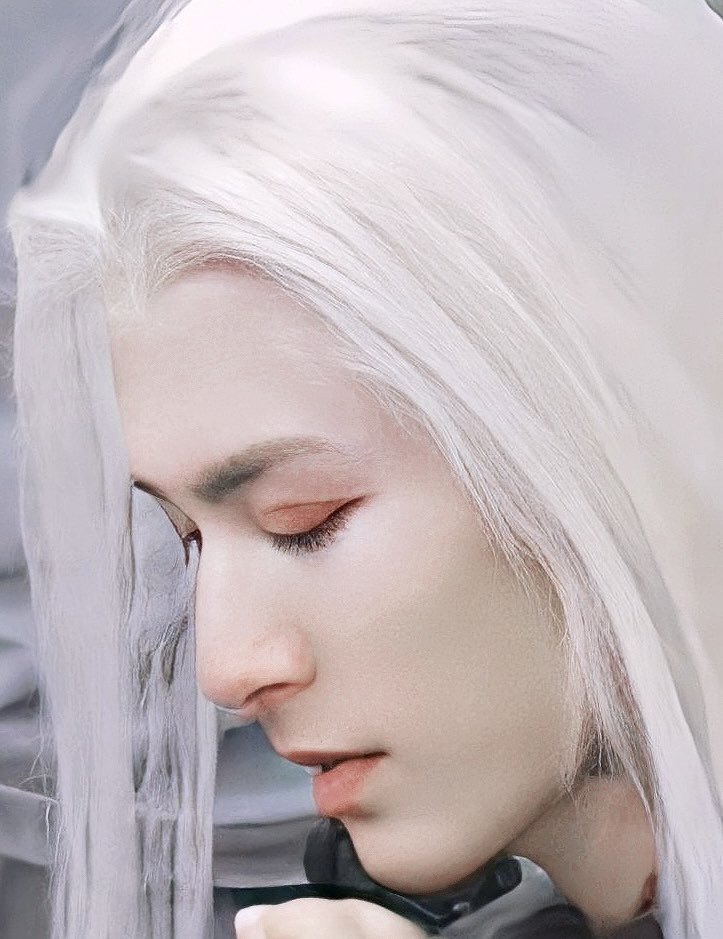 ZhangZhehanFan's tweet photo. Long Feiye 🥰🥰🥰

#ZhangZhehan side profile is 🔥🔥🔥
#ZhangZhehan张哲瀚
#WordOfHonor
#TheRealZhangZheHan
#ZhangZhehanComeback
#จางเจ๋อฮั่น #TrươngTriếtHạn #장저한 #张哲瀚

https://t.co/QPcHzA8bgy

#チャン・ジャーハン https://t.co/iEieryzFG8