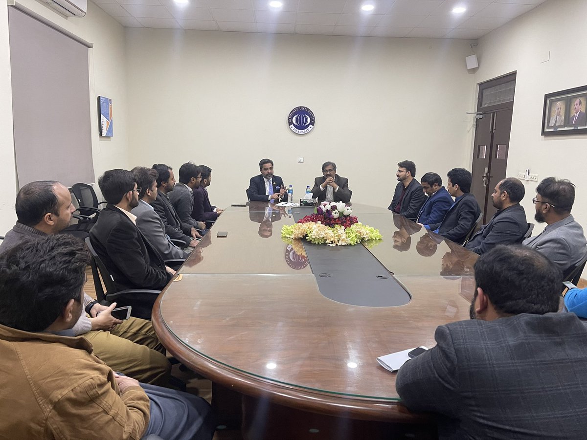 DrTMAwan's tweet photo. Chinese Universities’ Alumni Meeting at COMSATS University Islamabad - SAHIWAL CAMPUS @Pakchina__yc @AmbNong @CUIofficial @CSC_CUI @CathayPak @SyedShamsulHas9 https://t.co/2b77vDNkiN