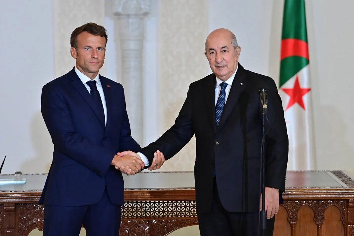 LaPanafrcaine's tweet photo. 🔴Algérie 🇩🇿/@TebbouneAmadjid, quand on danse le tango avec les Russes🇷🇺, qu'on attise les tensions contre le Maroc🇲🇦, on la ferme sur #Wagner et sur les plans de paix au Sahel
@EmmanuelMacron avait raison en disant que l Algérie🇩🇿 n'a pas d'histoire et a été créé par la France🇫🇷 https://t.co/Qs9bKzh5F3