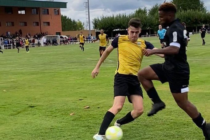 cdlavirgen's tweet photo. 📣 𝐂𝐎𝐌𝐔𝐍𝐈𝐂𝐀𝐃𝐎 𝐎𝐅𝐈𝐂𝐈𝐀𝐋 | 

Seijo pone fin a su etapa en el Club Deportivo La Virgen del Camino. 

Desde el club le agradecemos su profesionalidad durante estas temporadas tanto como jugador como capitán y le deseamos la mayor de la suertes en su nueva andadura. https://t.co/t59nA4dpup