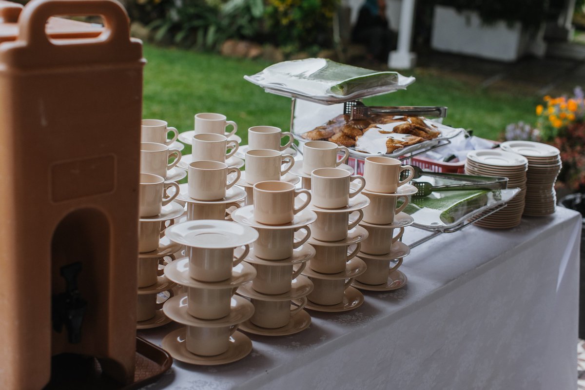 imanaslan's tweet photo. I loved everything about my outdoor garden wedding. From the venue to the villa, food, pelamin etc it was everything i ever wanted ❤ https://t.co/HWSd700Iwx