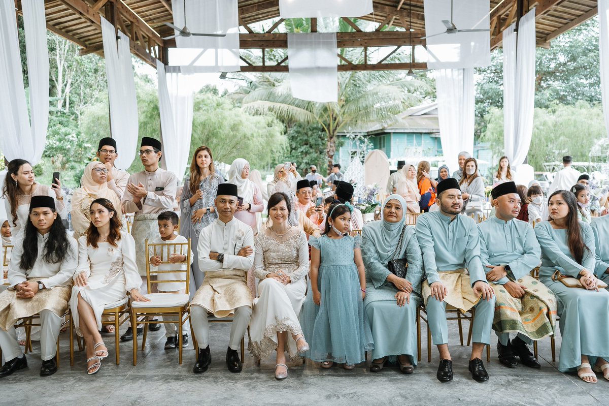 imanaslan's tweet photo. I loved everything about my outdoor garden wedding. From the venue to the villa, food, pelamin etc it was everything i ever wanted ❤ https://t.co/HWSd700Iwx