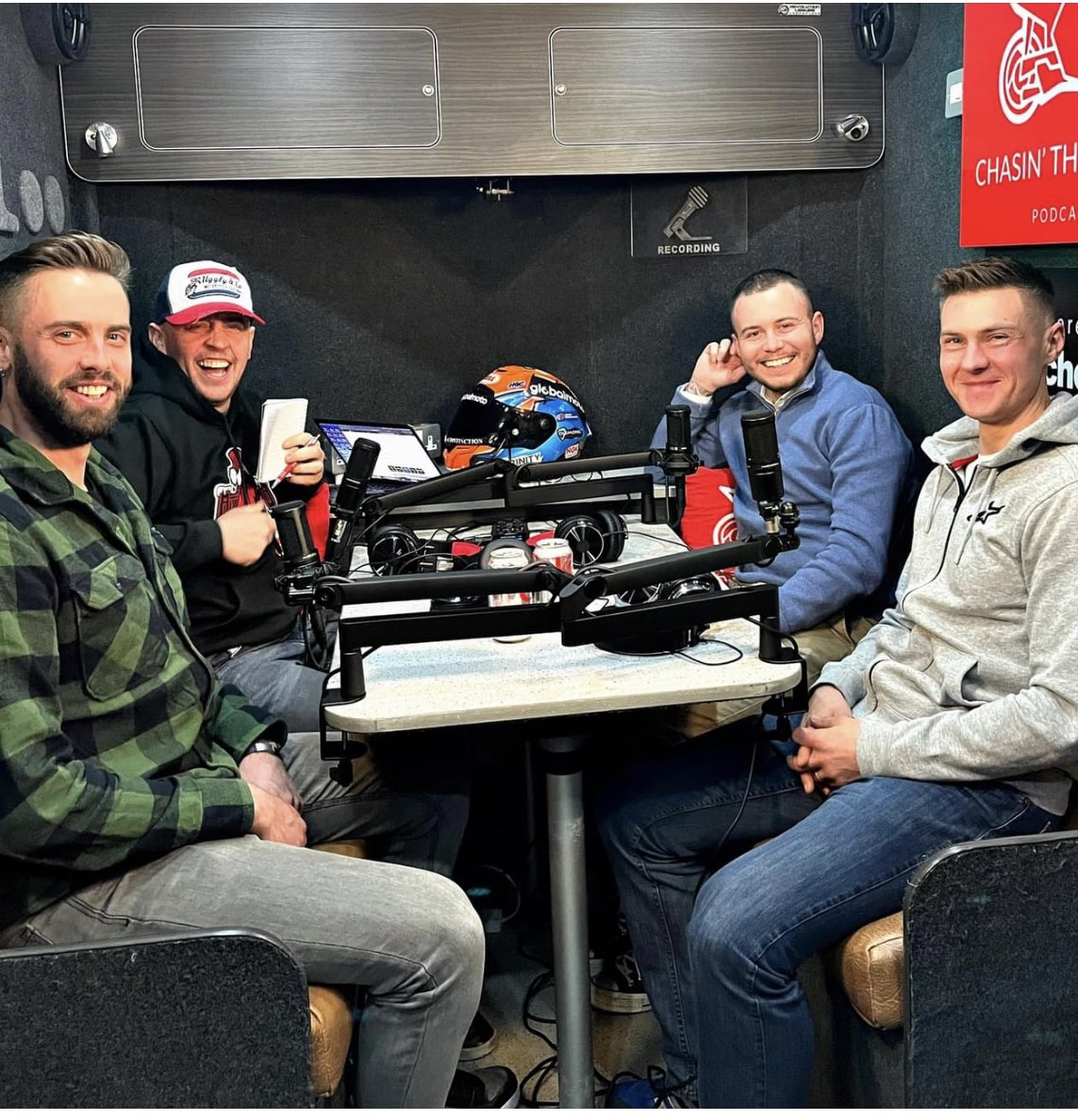 markd1xon's tweet photo. Your on in the office today @motorbikepod @JoeAkroyd @DomHerbertson @JoshCorner97 doing @ChrissyRouse proud #chasingtheracing #69 https://t.co/X5B4umGFuB