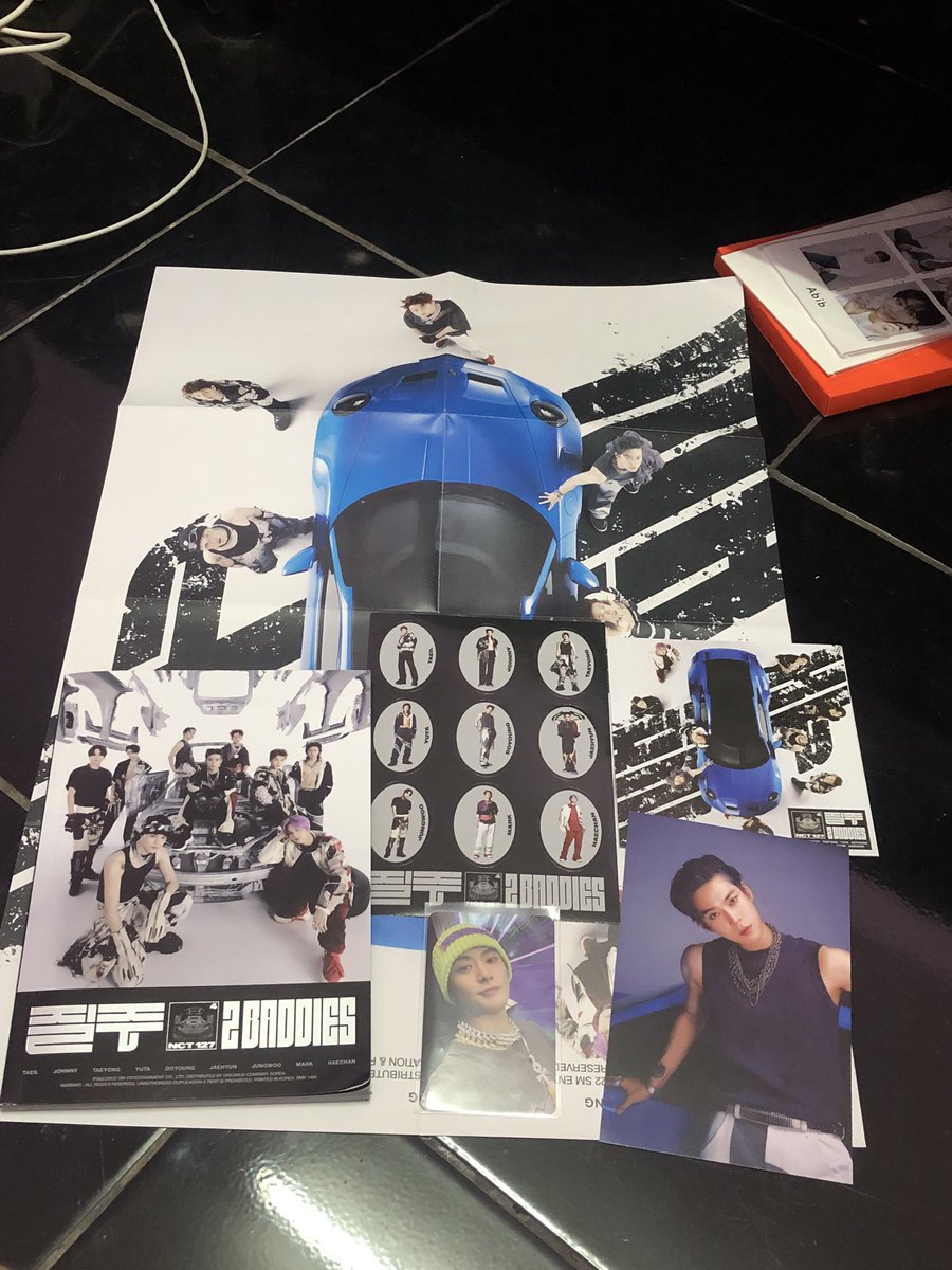 gxzarq's tweet photo. เรามาปล่อยบั้มต่อค่ะ 150฿ รวมส่งแฟลช พร้อมส่งมาก ๆ ค่ะ ได้หมดนี้ตามรูปเลยค่ะ สะดวกถ่ายเพิ่มเติมก้าดให้ดูค่ะ พร้อมโอน 130฿ 💞💐 #ตลาดนัดอซท #ตลาดนัดอซท127 #ตลาดนัดnct127 #ตลาดนัดnct https://t.co/GiZ4ME1cO2