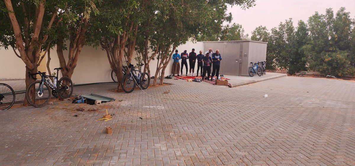 abdalaziz30's tweet photo. رحلة في مملكة الأمن والأمان..
من منطقة الرياض إلى المنطقة الشرقية في المملكة العربية السعودية
لنقل للعالم أجمع أننا في بلاد الأمن والأمان من شرقيها إلى غربها ومن جنوبها إلى شمالها.
اللهم اجعل هذا البلد آمنا مطمئنا واحفظ لنا قيادتنا ورجال أمننا وادم علينا نعمة الأمن والأمان https://t.co/C2IWVroMsD