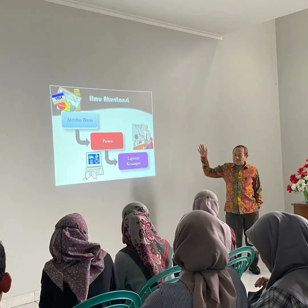 santosa1983's tweet photo. Penutupan kuliah akuntansi forensik mhs unwahas di Grha Akuntan Jateng https://t.co/ZRWZr1WF1d