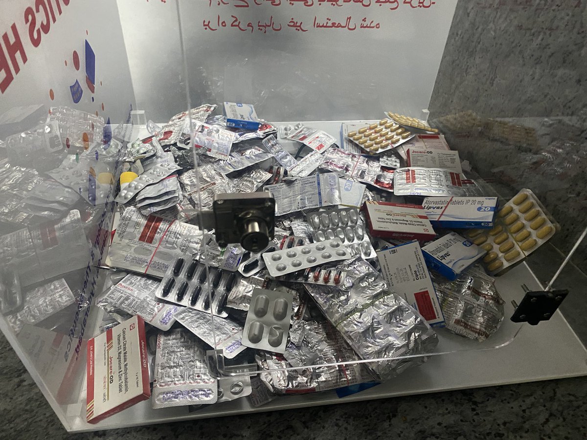 DrRubyRaphael's tweet photo. Good response for Antibiotic Disposal Boxes@Nizamsinstituteofmedicalsciences,Hyderabad, Telengana #antibioticdisposalbox #AntibioticSafeDisposalCampaign https://t.co/1uAOUuTeRD
