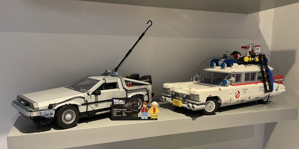 AdamMoran's tweet photo. @MttRbnsn @LEGO_Group Just finished mine 🤩 https://t.co/pdewbaYA0W