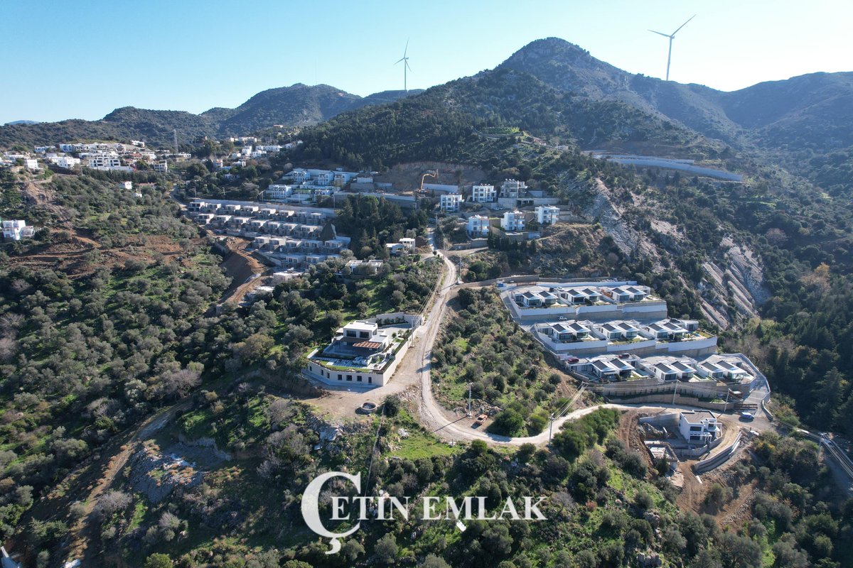 bodrum_cetin's tweet photo. #Yalıkavak #Geriş Mevkiinde Satılık #İmarlıArsa

-Toplamda 3.120 m2 olup ,%20 konut imarlıdır.
-Doğa ve kısmi deniz manzaralıdır.
-Resimdeki proje taslak olup örnek olarak hazırlanmıştır.

☎️+90 533 313 27 14

Daha Fazlası İçin https://t.co/wl8Upb6zuq https://t.co/ZtbHw33JNS