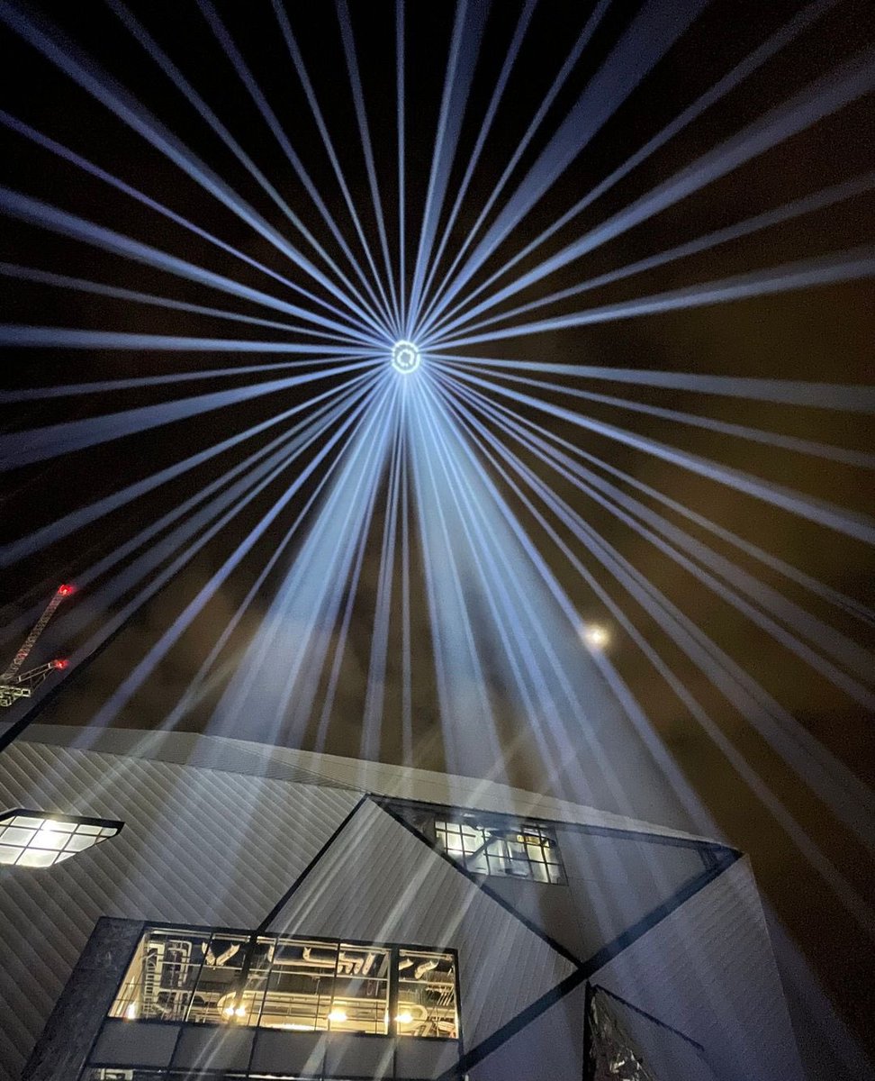 McrFinest's tweet image. Last night ‘First Breath’ launched at @factoryintl - a mesmerising installation that shoots powerful beams of light up high above the city’s skyline and slowly pulses to represent the moment that a baby takes its first gasp of air in Greater Manchester.