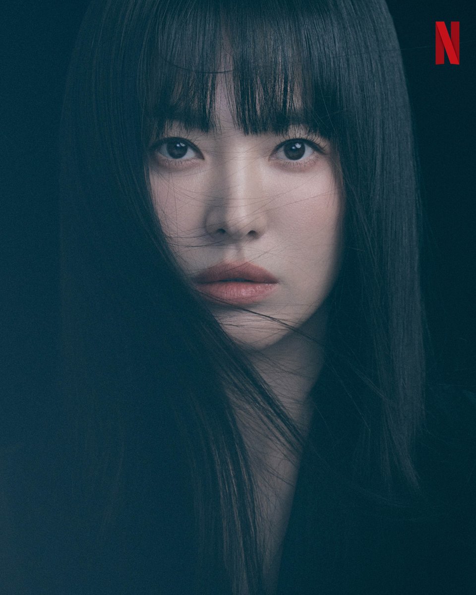 netflixth's tweet photo. พักจากโหมดล้างแค้น 
แว็บมาดูภาพ Glam จากนักแสดง ‘The Glory’ ซักหน่อย
เห็นในจอแก้แค้นกันไม่มีเมตตา นอกจอก็ยังเท่ มาดดี ไม่ปราณีใคร ทีมดูภาค 1 จบแล้ว อาการมันเป็นยังไง ค้างคาใจแค่ไหน ว่ามาครับ 🔥

ป.ล. ‘The Glory’ ภาค 2 เข้าเดือนมีนาคมนี้ อดใจรอกันก่อนน้า

#TheGlory #NetflixTH https://t.co/7elAFoQ2xj