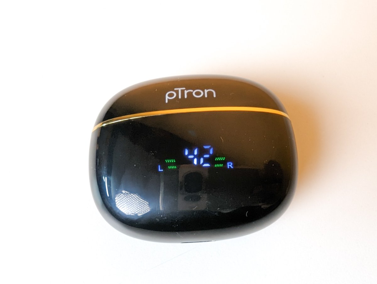 techbharatco's tweet image. First look of ENC Earbuds and Neckband by ptron 
@pTronIndia
#ptron #tws #neckband #enc #audio #music #bluetooth #wireless #earphones