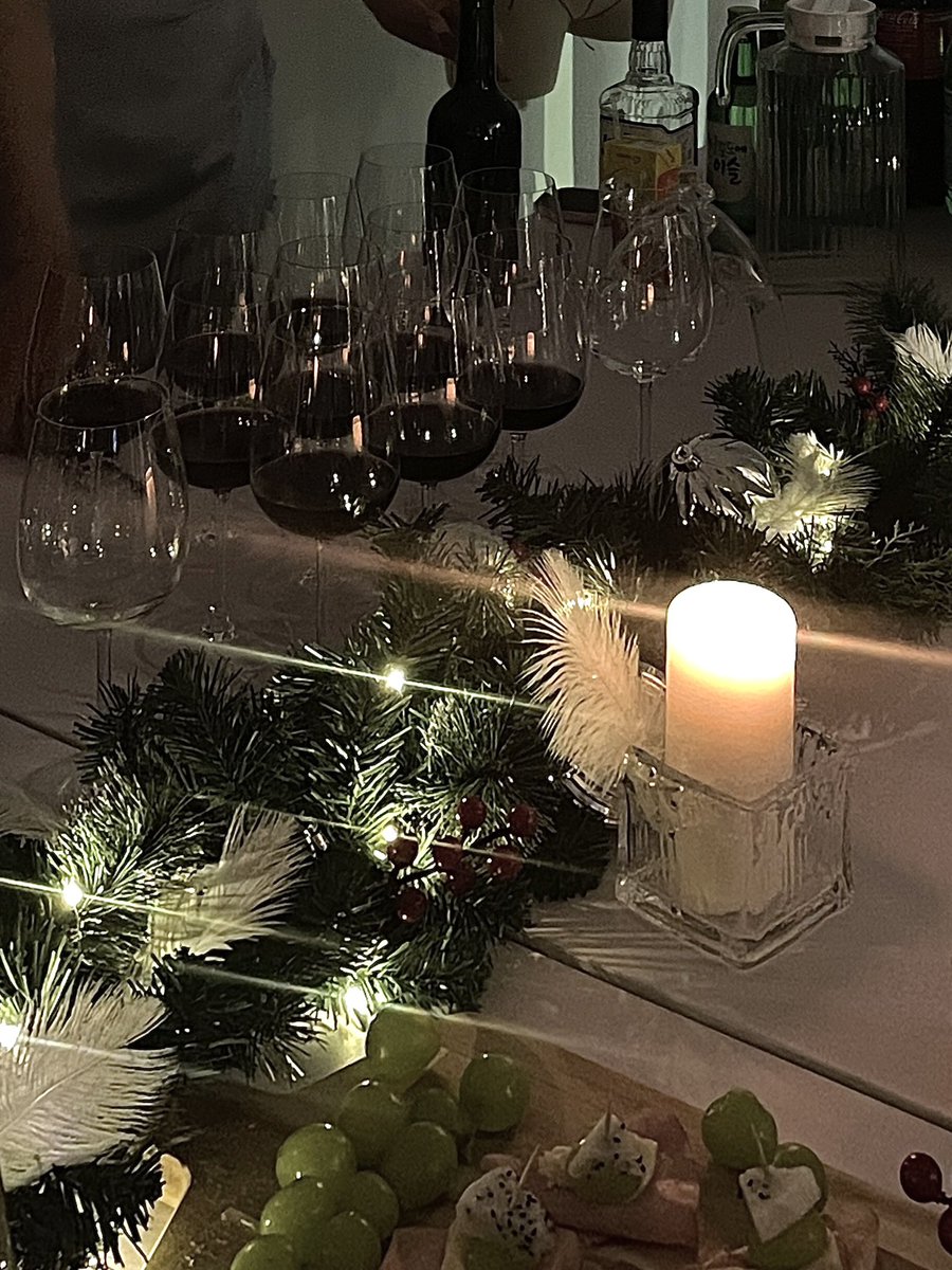 MidnightMetalab's tweet photo. 🎄Merry Christmas🎄
The Gatsby-style Christmas party was a great success🎉
Thanks to everyone for being so gorgeous✨#NFTs #Christmas #MerryChristmas #Christmas2022 https://t.co/n6JHuiMblT