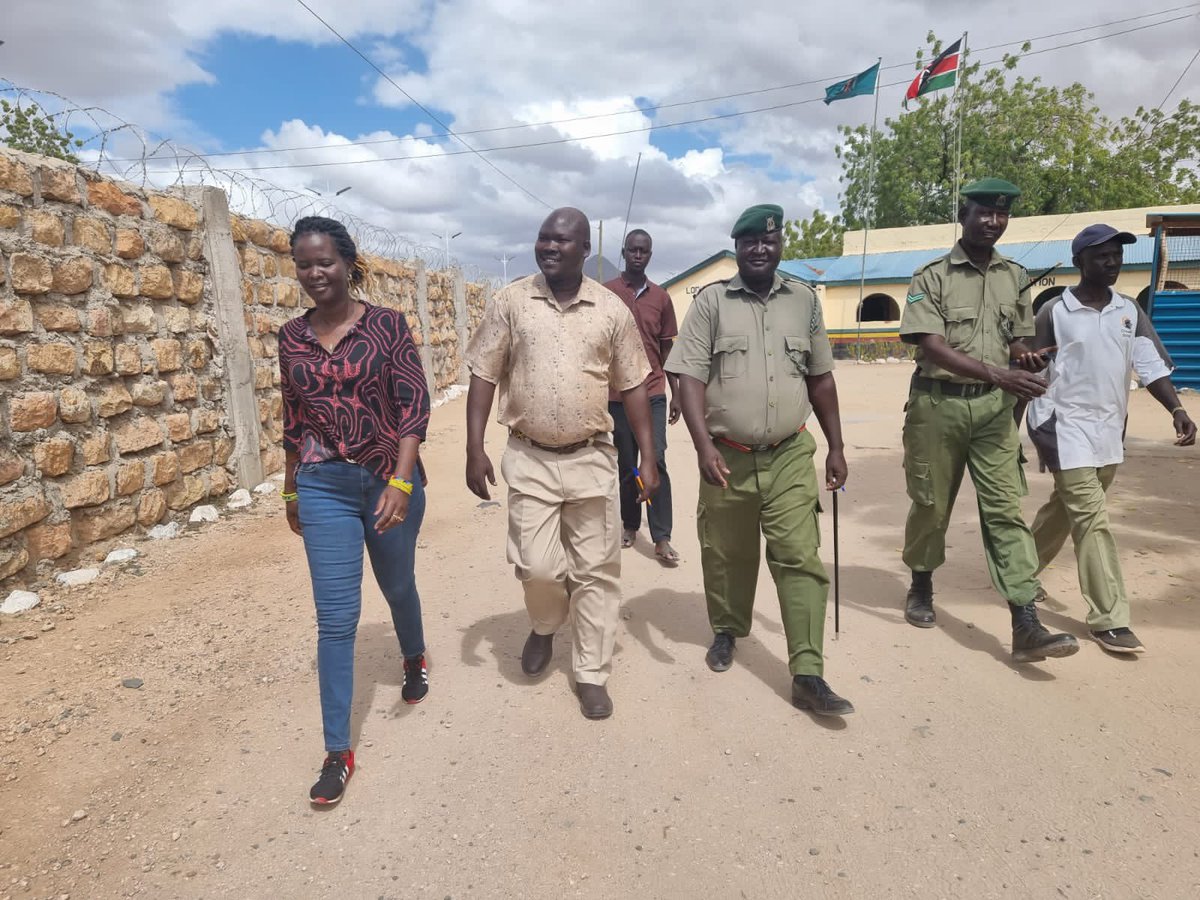 Ceciliaishuu's tweet photo. Promise kept!
Today i delivered  a bull to the inmates of Lodwar Prison for their new year celebration 🍾 
My office will work with the rehabilitation facility to ensure that our brethren in those areas get motivated and reformed to contribute to the building of our nation. https://t.co/O095K6Srqt