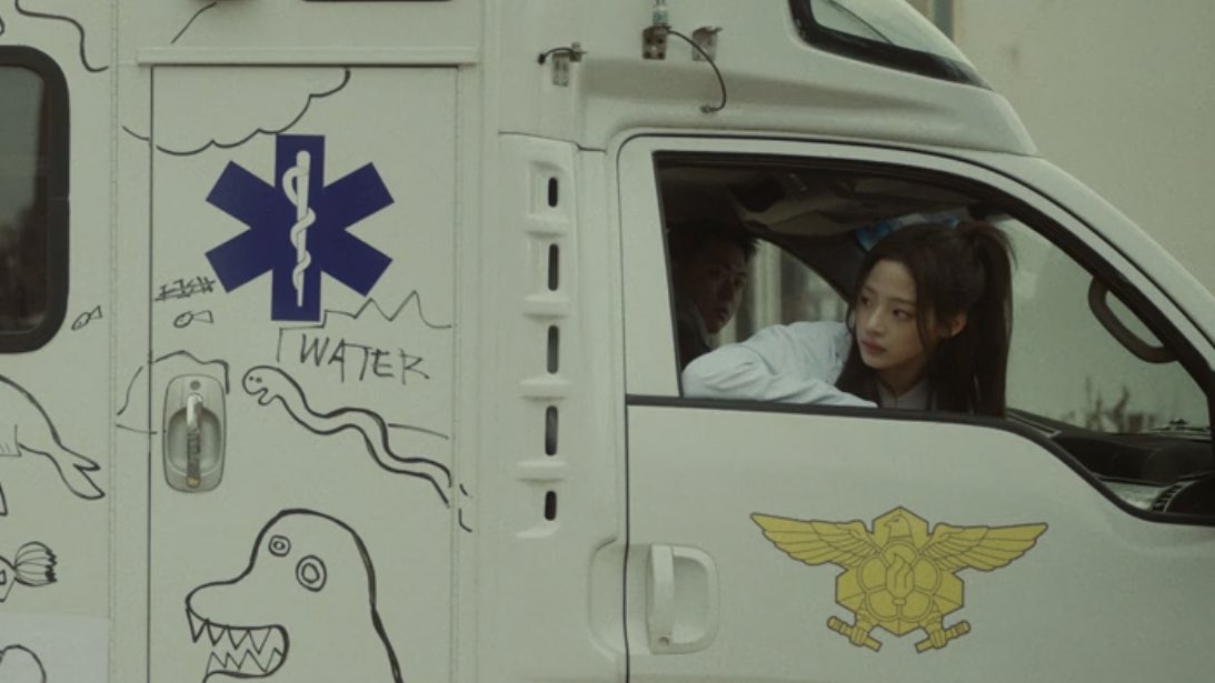 haniphams's tweet photo. 🐻 minji thinks shes a doctor curing all her friends mental illnesses 

1. in an ambulance as a first aid responder
2. dani’s daydreaming abt them being newjeans and minji tells her to stop
3. curing a girl and the girl turns out to be her. https://t.co/hcsqgyhxkm