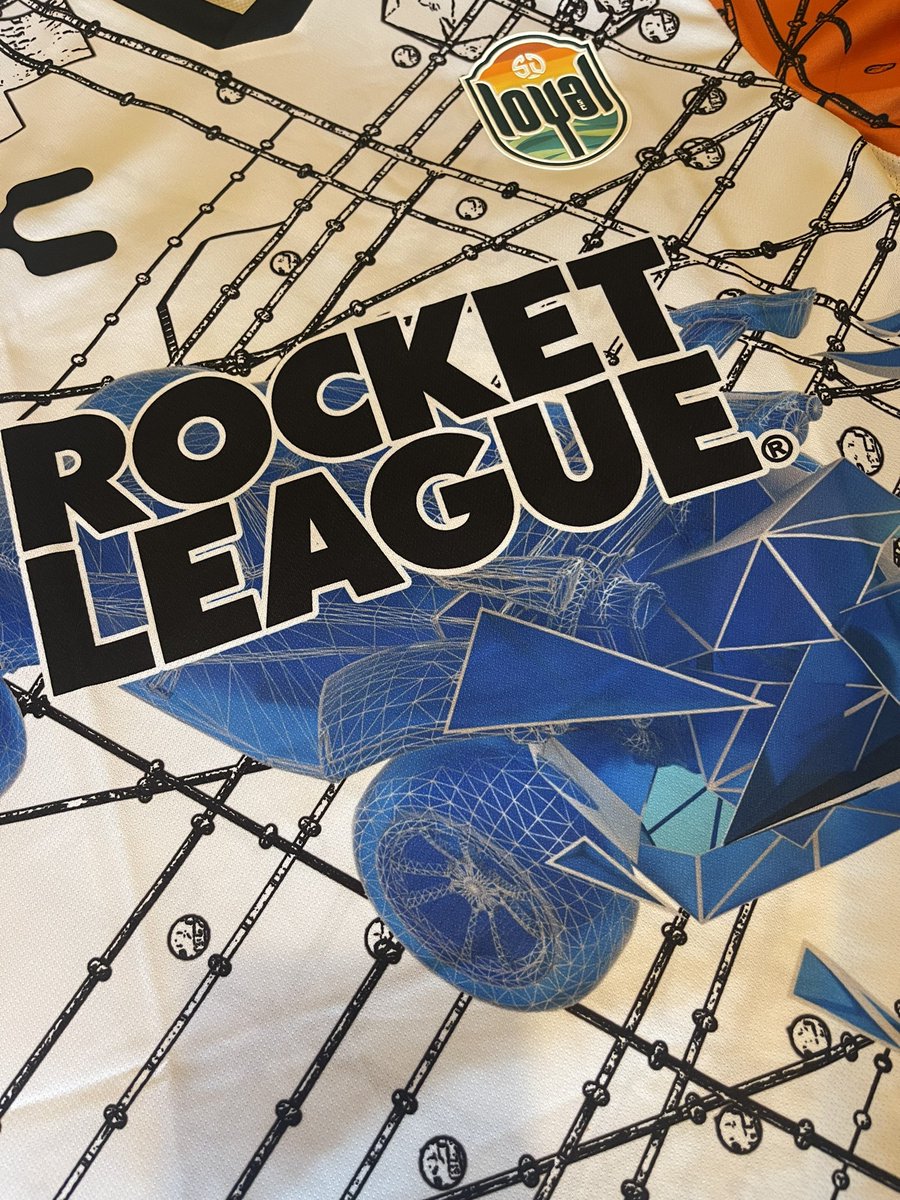 pww8afcb's tweet image. The wife played a blinder this Xmas, this is awesome, I wish the pics did it justice!  @SanDiegoLoyal @CharlyFutbol  #kitcommunity @kitsanonymous