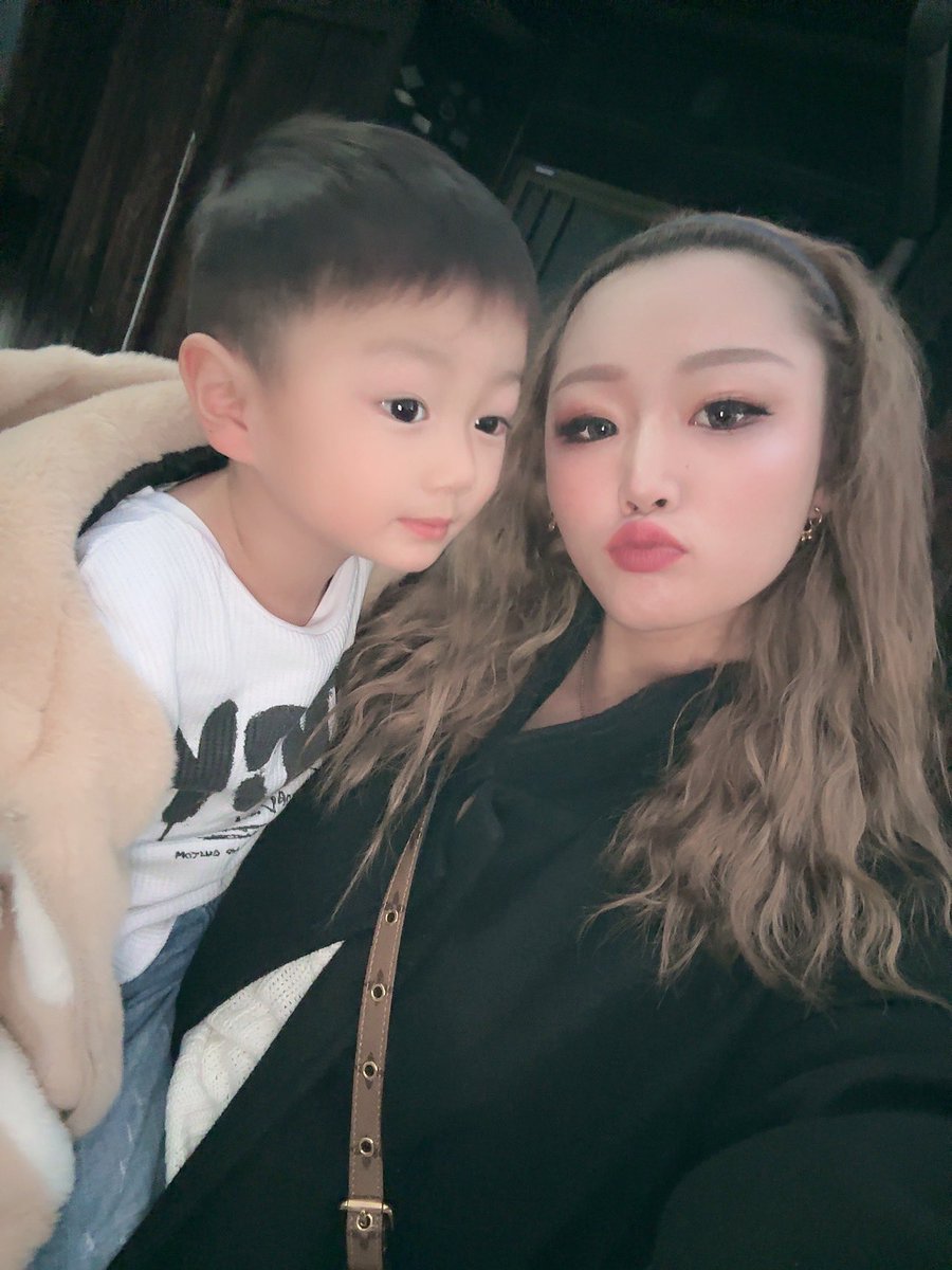 Aeri7777's tweet photo. Hello2023🐰⛩ https://t.co/r6bypZyRxb
