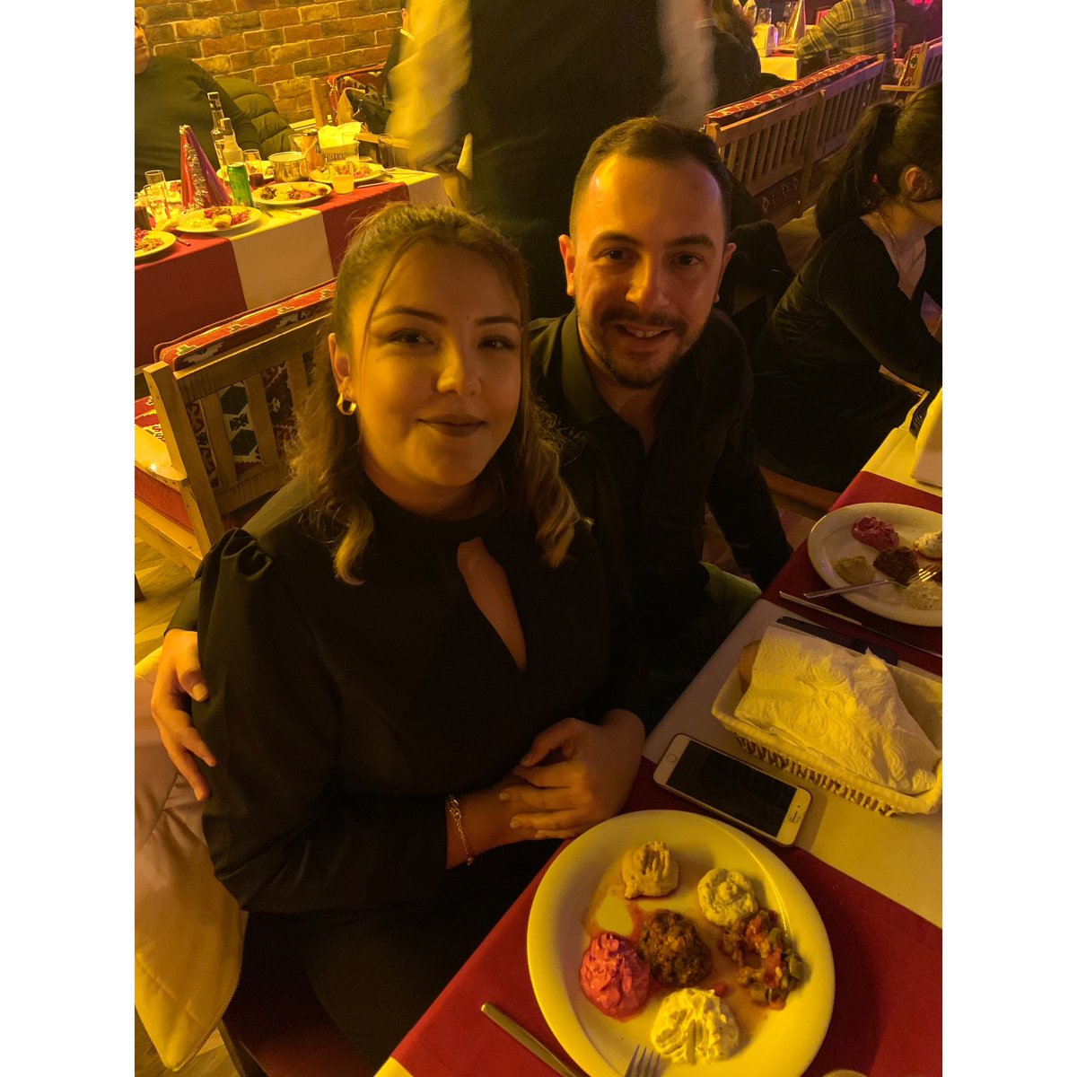 Yeni bir dünya göreceğiz. 
Birlikte.
El ele.
Daha değerli bişeyim yok senden başka.
<a href="/Zeybekcee/">Halil Zeybekce</a> 🤍🌎