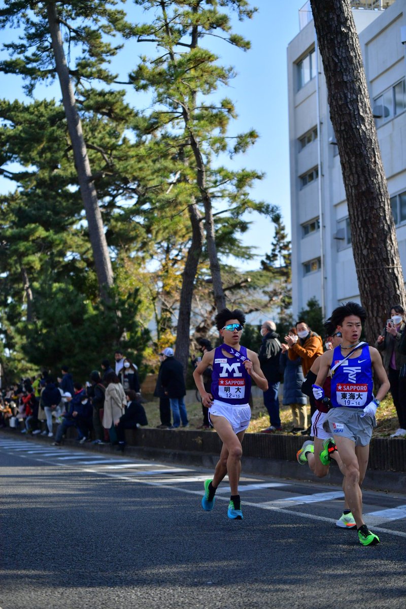 hasi07170923's tweet photo. 第99回箱根駅伝
明治大学
2区　小澤大輝
4区　尾崎健斗
当初からこの区間に行く予定だったところに2人とも当日変更でこの区間出走となったので私にとっては良い巡り合わせでした。 https://t.co/dyvZrIUdeR