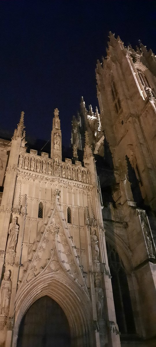 Clint0000's tweet photo. I thought the way light and shade played on the towers of Beverley Minster might inspire a #poem https://t.co/9kIVRCapAr