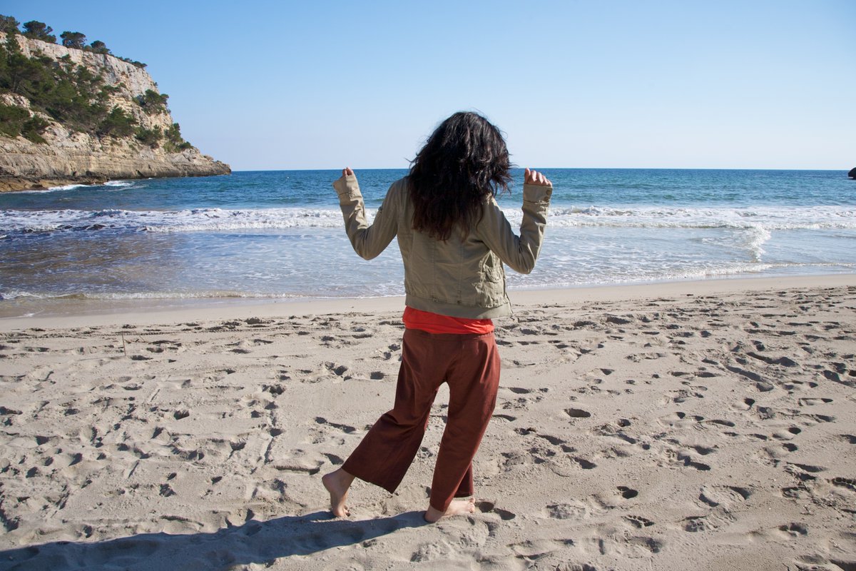 ❤️ Queremos desearte un año lleno de salud y felicidad... ⏰ y de tiempo‼️ 🧳 Tiempo para que visites nuestras islas conociendo sus tradiciones y cultura.🤗 Te esperamos en las Illes Balears.