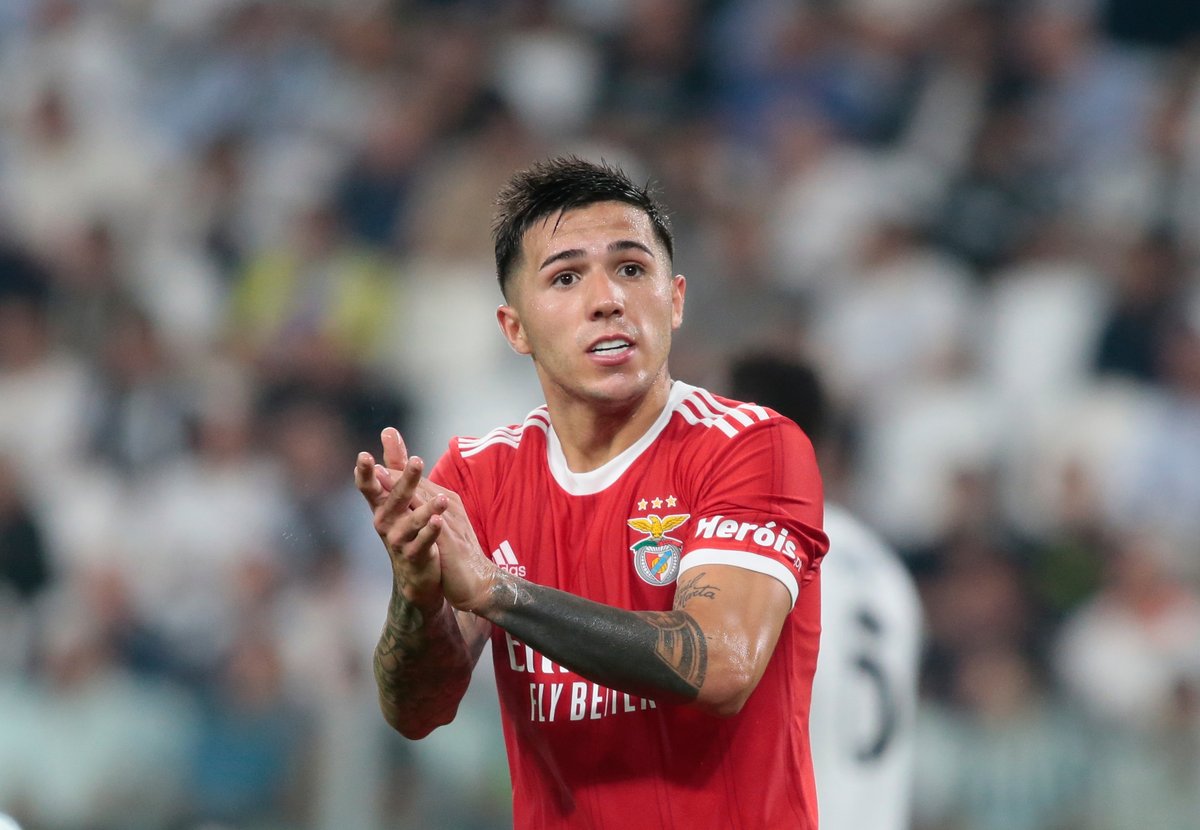 sportbible's tweet photo. Benfica have made more in player sales across the last 10 years than any other club. £1.03b sold in total, with a profit of £572m 👏

Enzo Fernandez joined this year and he already has a £120 million price tag... 🤯

No one does the transfer window like them! 🇵🇹 https://t.co/VTYvE9oa3X