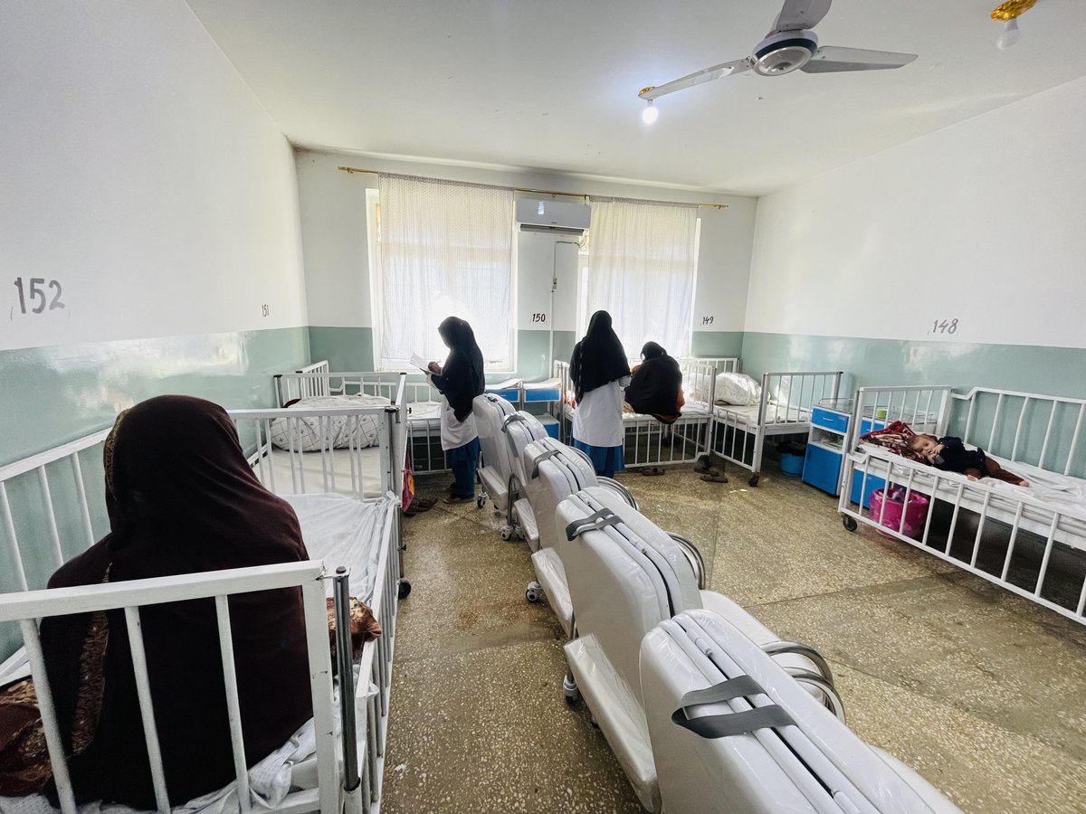 Hntpo_AFG's tweet photo. By providing Severe Acute Malnutrition (SAM) care within of Asadabad hospital, @HealthNet_TPO with @UNICEF is restoring SAM for all children suffering from malnutrition problem in Kunar province.
#health #zerosam
Find out more: https://t.co/mjAMiqGLNg https://t.co/pJv3asYqWR