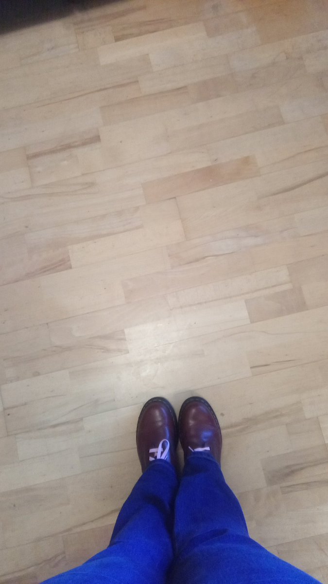 LucieLong20's tweet photo. New boots!!
#docmartens #pinklaces #specialtreatformummy https://t.co/54aDjYcMFr