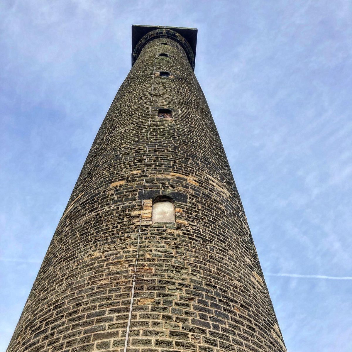 HellingtonBoots's tweet photo. Keppel’s Column from yesterday’s wander. Definitely worth a visit, if you’re local - a beautiful woodland very close by too. 😁🥾

This one is definitely out of my comfort zone height wise! 😱😂

 #KeppelsColumn #WentworthEstate #LegsAndLaces #MonumentMonday https://t.co/xS5HpKf0cr
