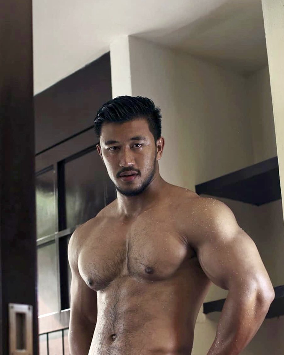 Handsome hunk Haruehun Airry serves face and hairy hot bod. I'm drooling  looking at his is hairy armpits and chest! What is it about hairy muscular  men? 🤤 #pitshot #fitnessporn