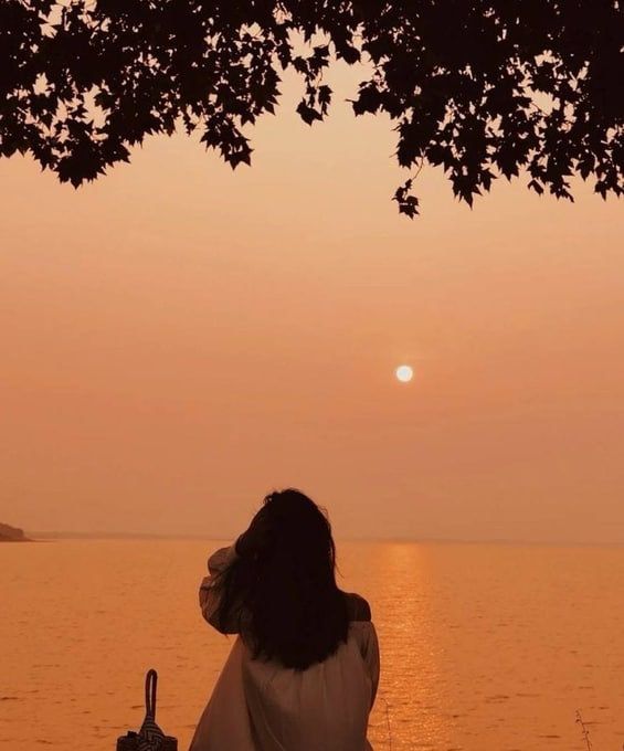 captin2000's tweet image. In life, no matter family, friendship or love, the ones that naturally stay by your side are the truest and longest-lasting ones.