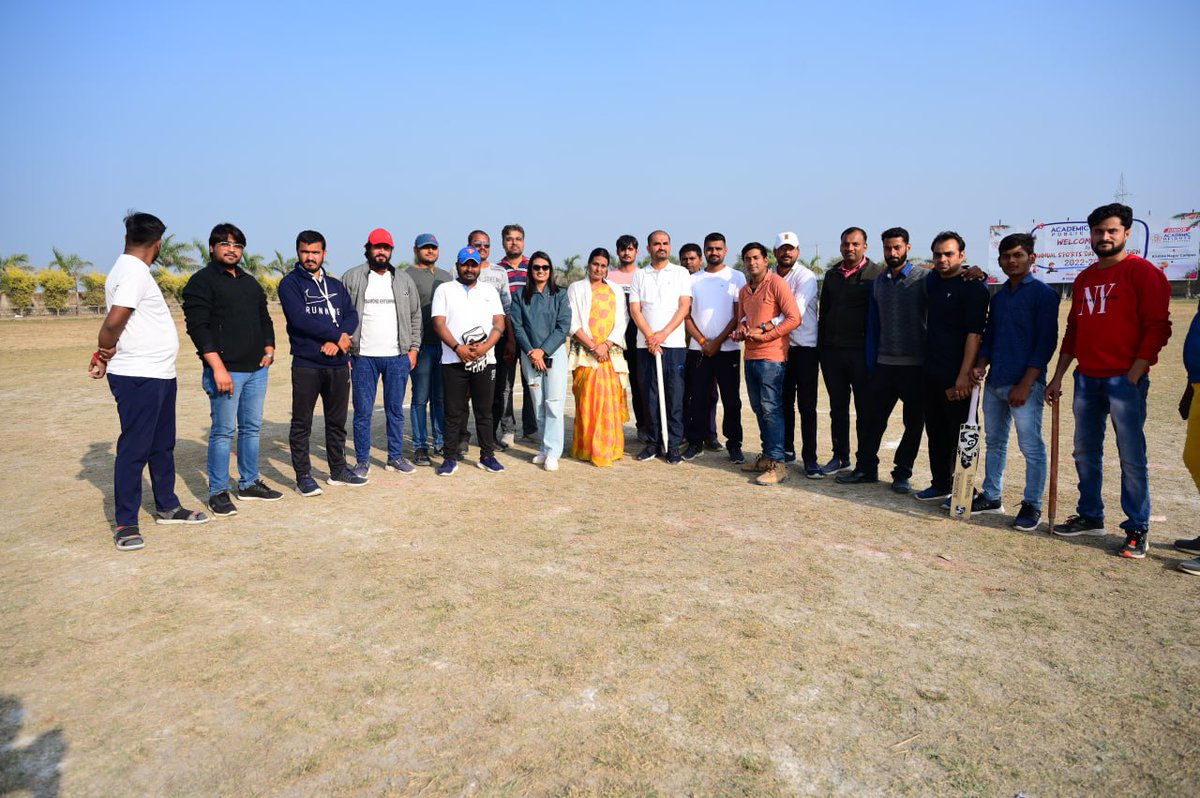 TheDigitalExpe2's tweet photo. Glimpse of Aesthetic Cricket Match !!
#cricket #cricketmatch #match #Thedigitalexperts #satnasmartcity #team #cricketteam https://t.co/pqmQ6zHHaY
