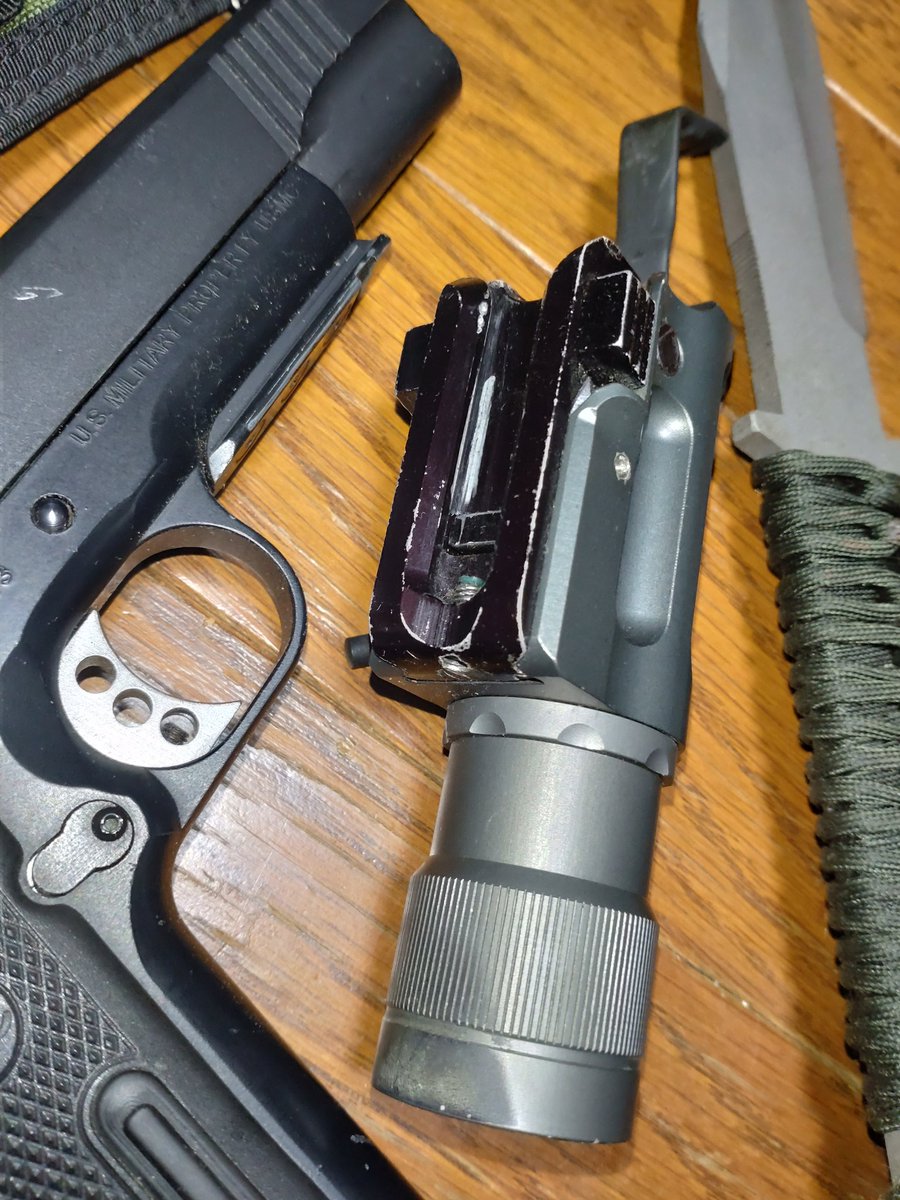 DARKKNI54156854's tweet photo. WA KIMBER ICQB PISTOLS 
SUREFIRE W117 WEAPON LIGHT
CTC GRIP 1911 EARLY MODEL
#airsoft #KIMBER #mcsocom #usmc
#surefire #crimsontrace https://t.co/DLDKx7CXeq