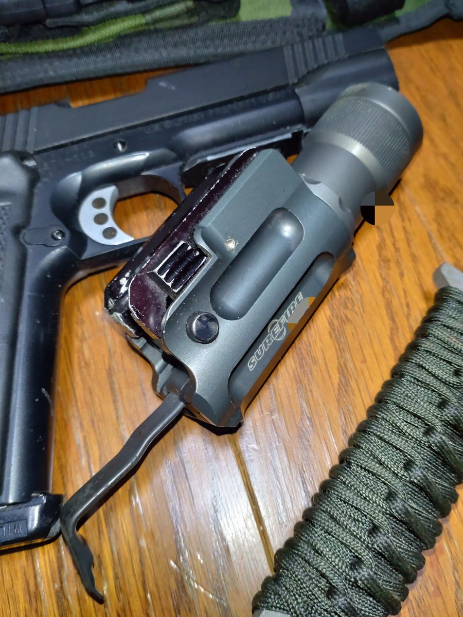 DARKKNI54156854's tweet photo. WA KIMBER ICQB PISTOLS 
SUREFIRE W117 WEAPON LIGHT
CTC GRIP 1911 EARLY MODEL
#airsoft #KIMBER #mcsocom #usmc
#surefire #crimsontrace https://t.co/DLDKx7CXeq