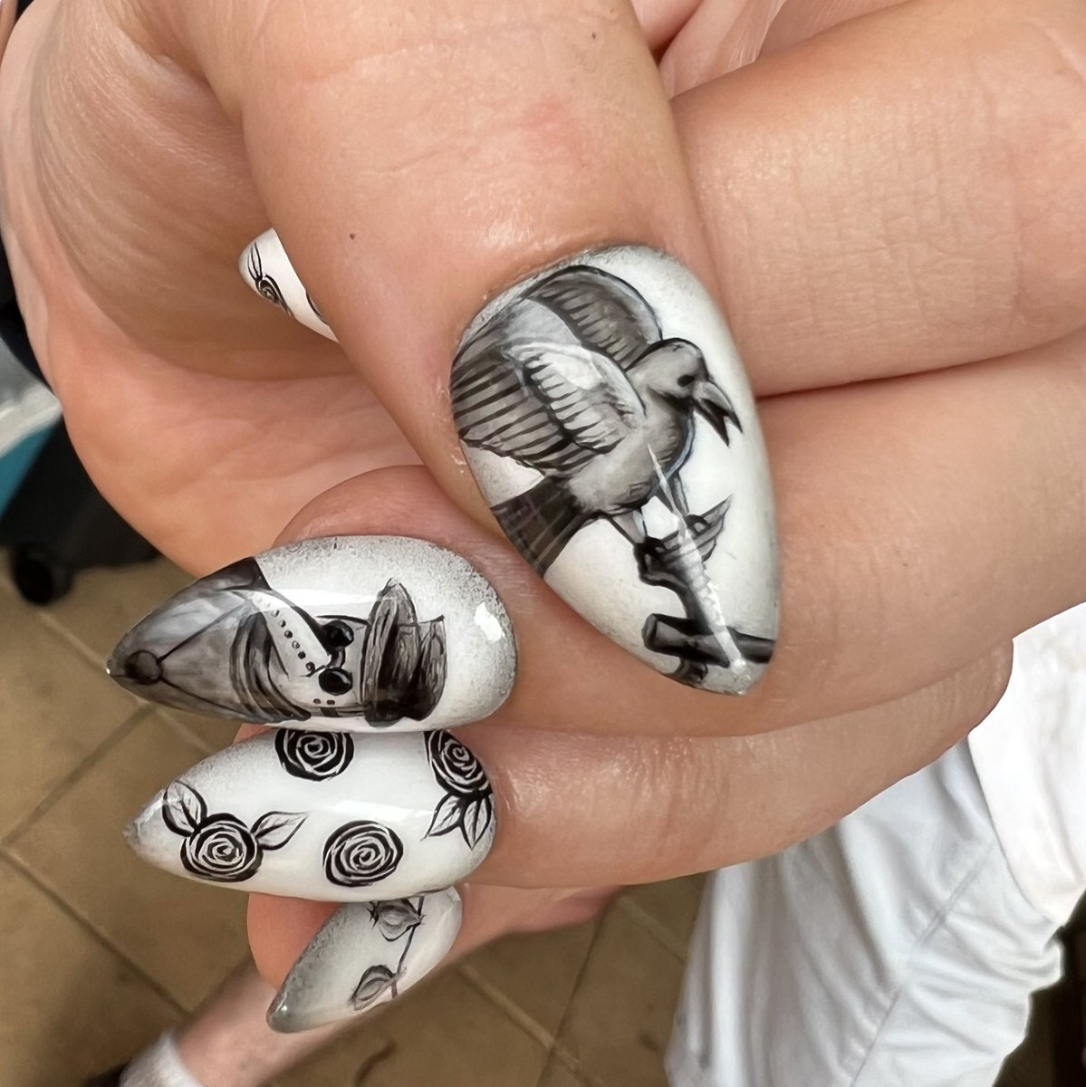 PhoenixBlackNow's tweet photo. My goddaughter’s friend hand painted these fake nails to match her costume. She’s Dr Death. The Doctor Will See You Now.

#KillerNails 

https://t.co/ng9nUSfESY https://t.co/suvEZJEv4y