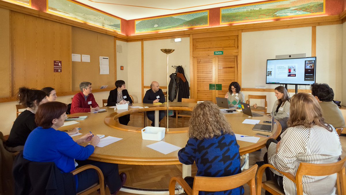 GobAragon's tweet image. 📢 Se suprime la necesidad de sellar los contratos de alquiler al depositar la fianza

🗣️ @pepesoro: “Se agiliza así el proceso, que se podrá hacer de manera telemática con el justificante del ingreso y una copia del contrato sin sellar”

ℹ️ bit.ly/3Q7PmWA

@Moronyka