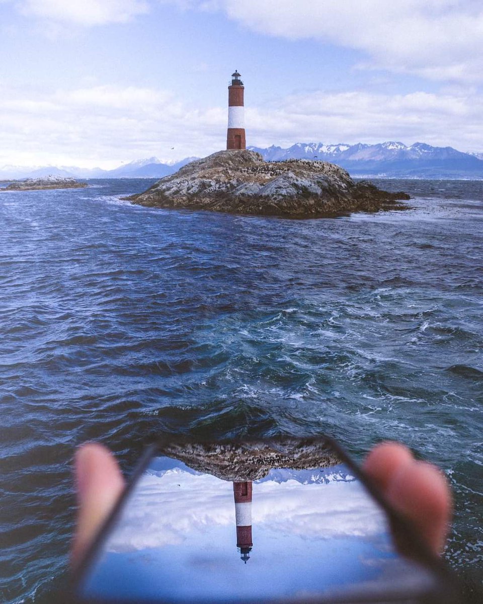 turisargentina's tweet photo. ¿Qué título le pondrías? 🙌✨🇦🇷
Ph @aqeelh99  #findelmundo #Ushuaia https://t.co/5Oss2WG79L