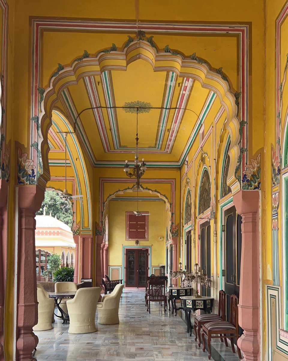 KanotaHotels's tweet photo. Experience magnificence with every step at the Narain Niwas. 

Repost: @brookeeellis

#NarainNiwasPalace #KanotaGroupOfHotels #Palace #PalaceHotel #IncredibleIndia #Tourism #Luxury #Heritage #RoyalPlaces #Jaipur #HotelsinJaipur #RegalSpaces #Rajasthan https://t.co/SnkWYVLrsS