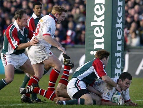 SUFTUMHeritage's tweet photo. Andy Ward scores twice v @LeicesterTigers as Ulster record a 33-0 victory in Jan 2004, 19 years ago now!

#heinekenchampionscup #SUFTUM https://t.co/Q38Is6w86m