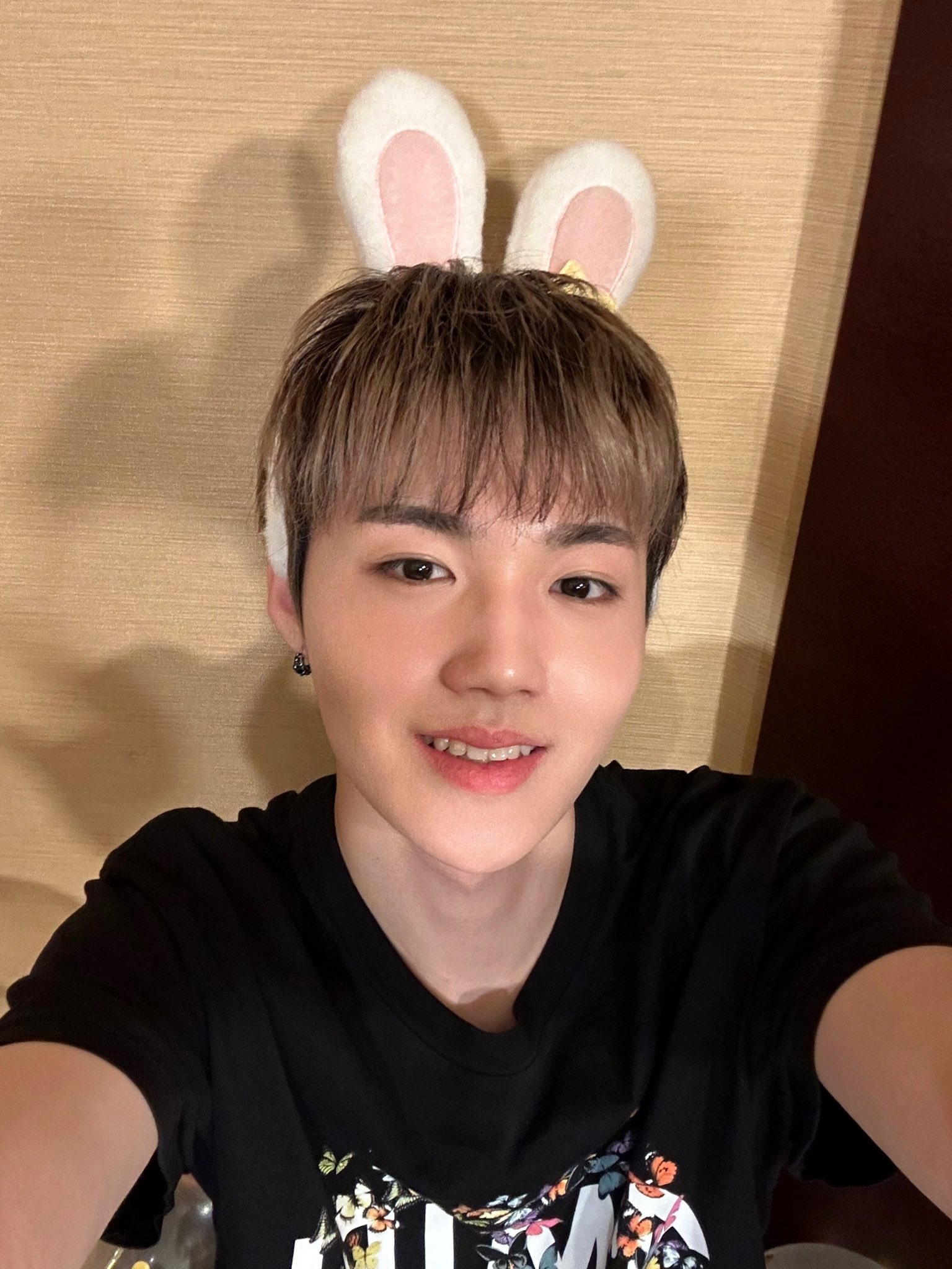 FldqdHEaAAEAR70?format=jpg&name=large